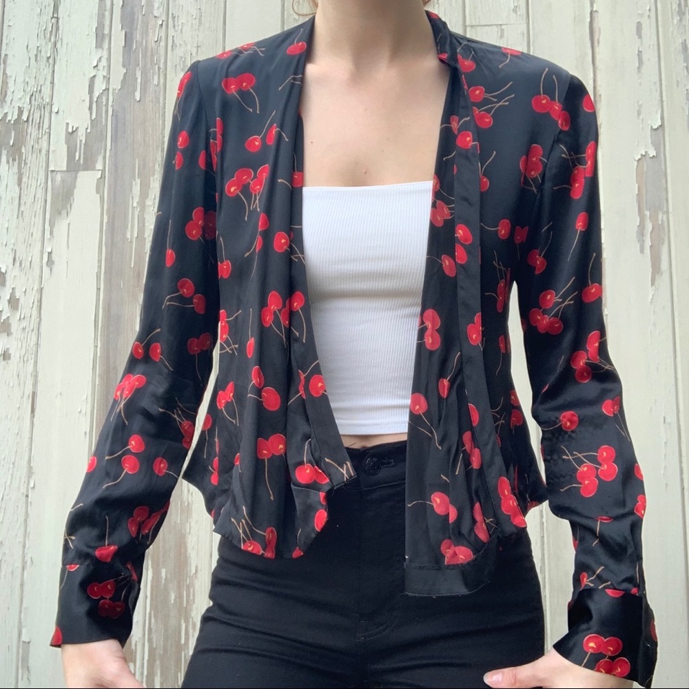 Silk Cherry Print DKNY shrug - Picture 3 of 5